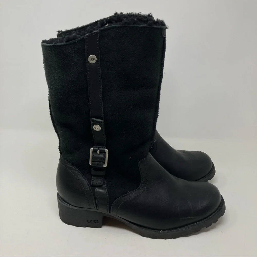 UGG Boots - Picture 3 of 6